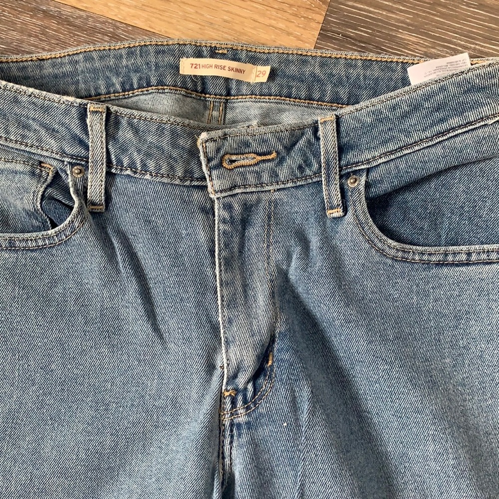 Levi’s straight leg high waist jeans